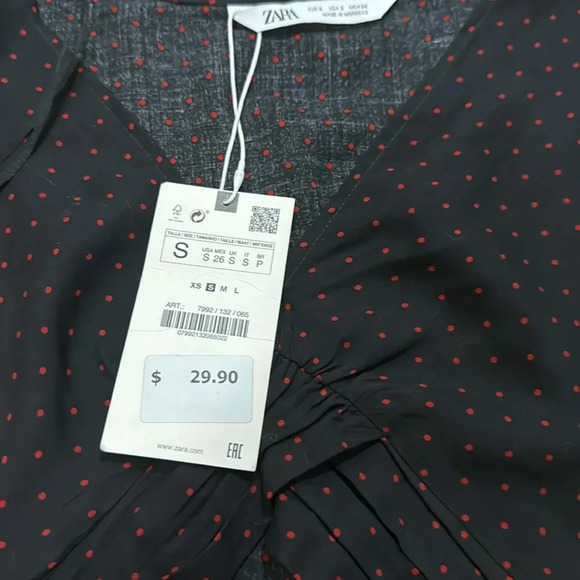 NWT Zara Cropped Black top w/red polka dots. V-neck faux wrap sleeveless. - Picture 3 of 8